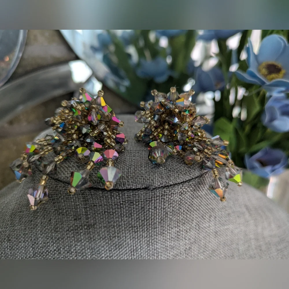 Vintage, Glam, Waterfall, faceted, sparkling Chandelier Drop Clip on Earrings - Picture 7 of 13